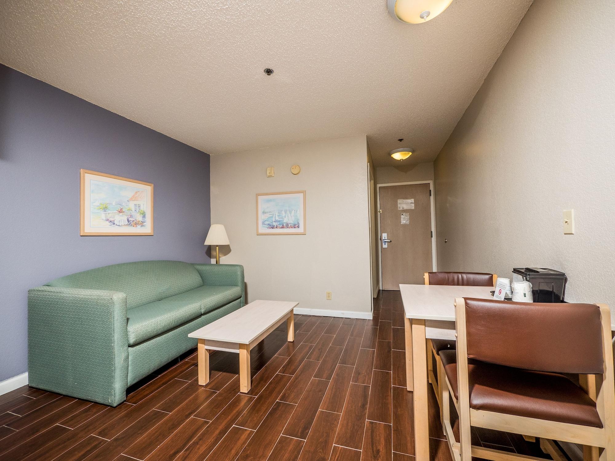 Microtel Inn & Suites By Wyndham Palm Coast I-95 Экстерьер фото